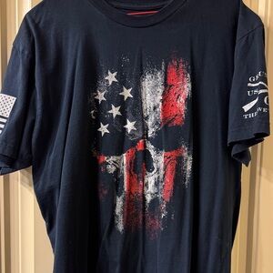 Grunt Style Navy Blue Short-Sleeve Tee with Distressed American Flag Skull